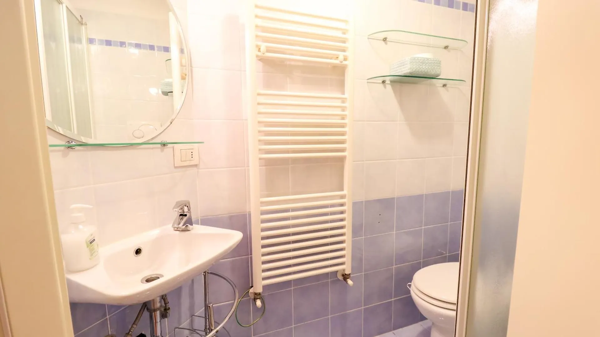 Prestige Apartment Near The Centre - With Balcony, Wi-Fi Pistoia
