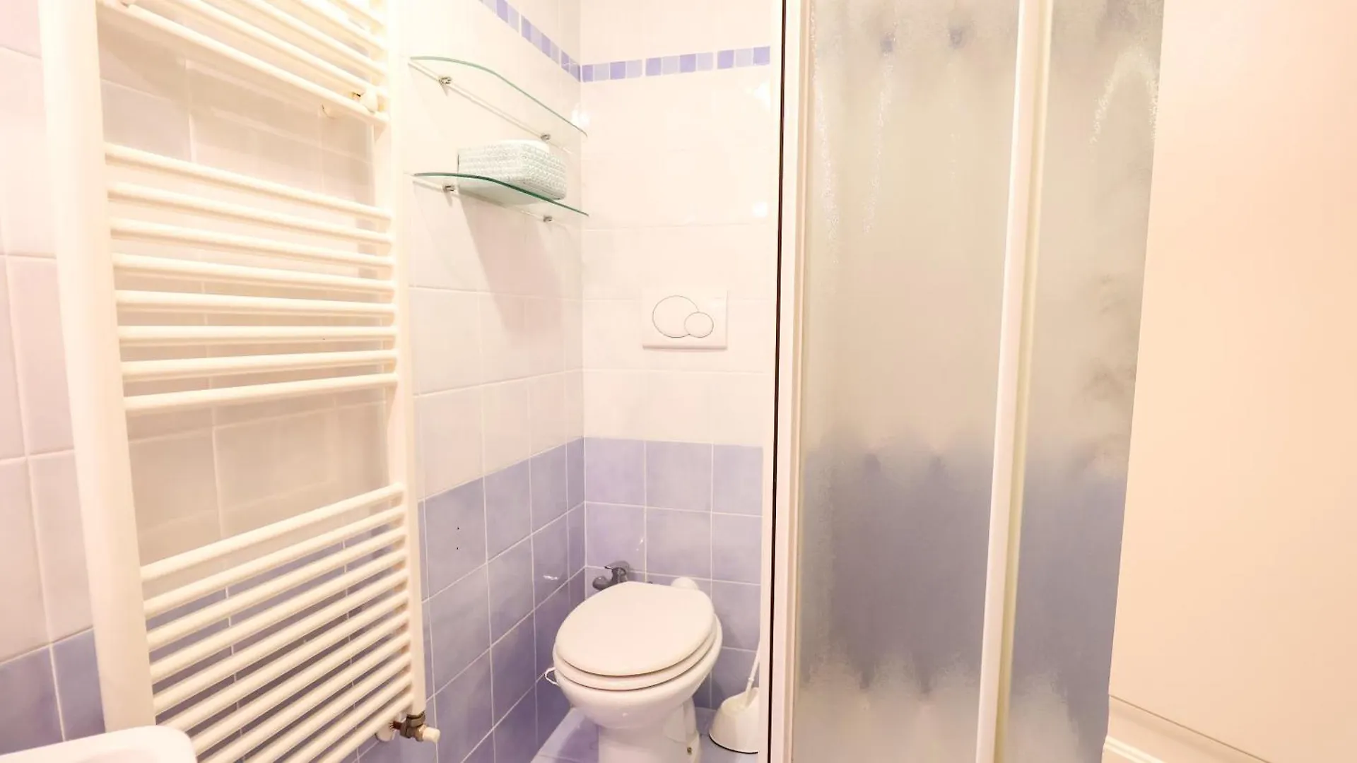 Prestige Apartment Near The Centre - With Balcony, Wi-Fi Pistoya